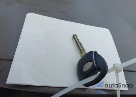 2006 Kia Sedona Ex/Lx from USA, damaged, VIN KNDMB233466097254